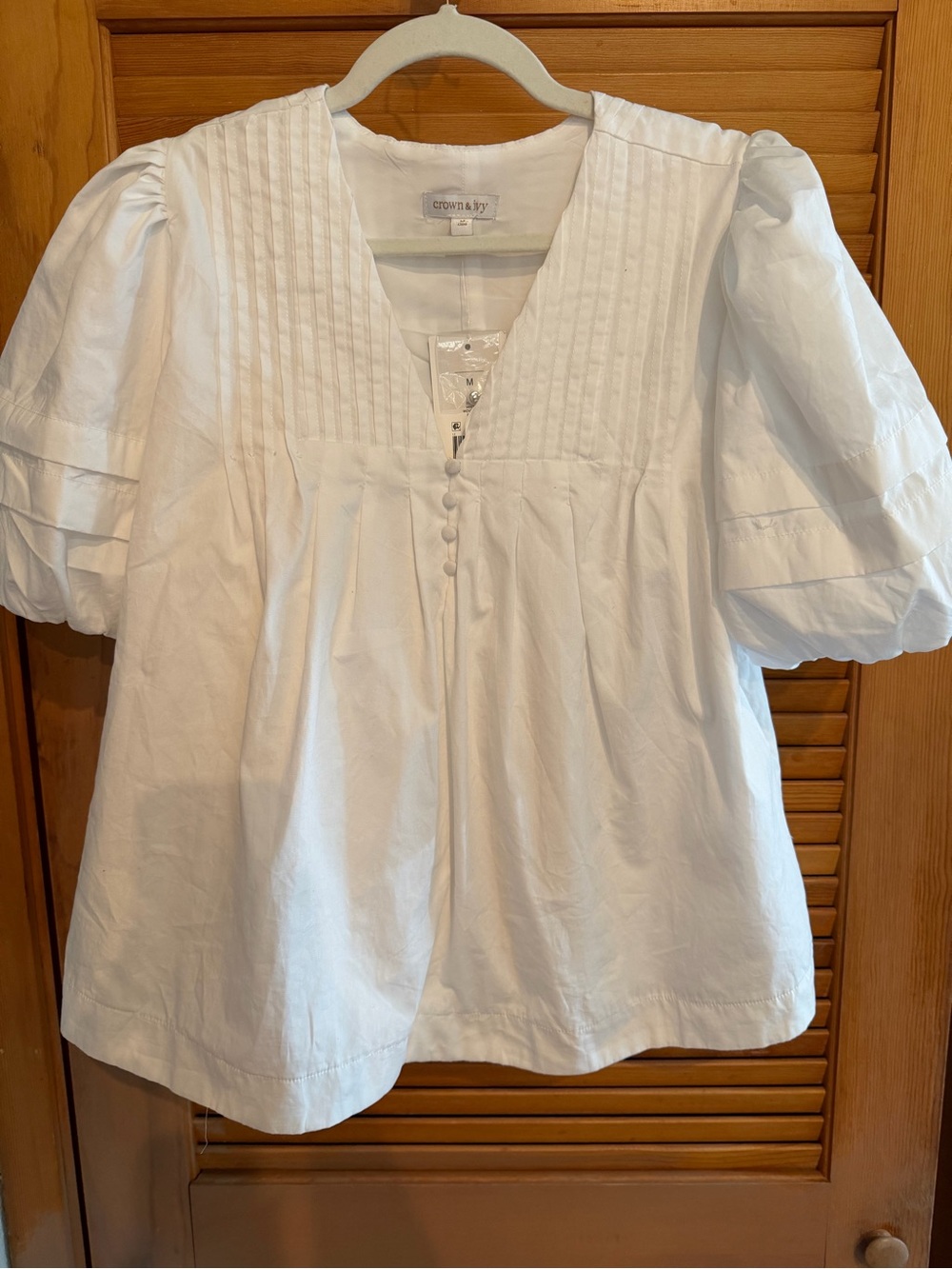 Brand New Crown and Ivy white Smocked Top